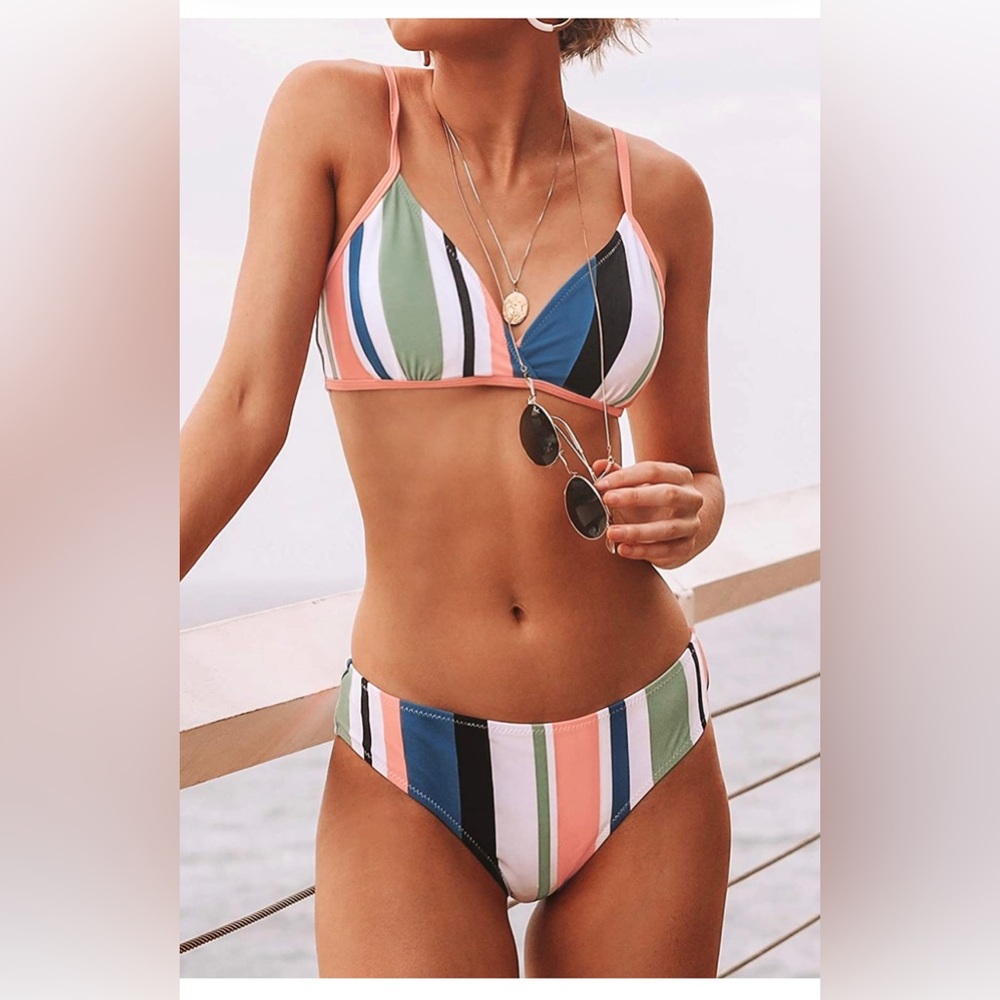 Cupshe Striped Adjustable Bikini Swimsuit Medium NEW!!!